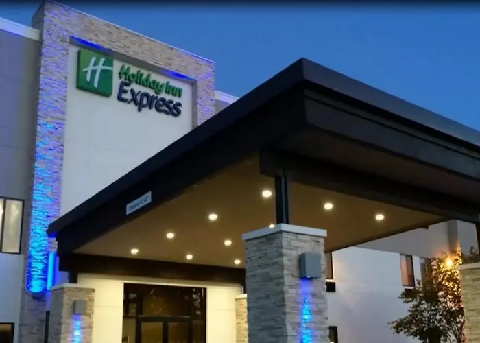 Express & - By Ihg Rantoul