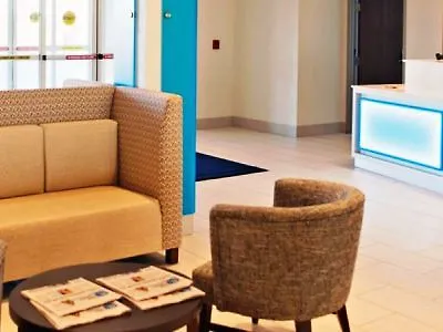 Express & - By Ihg Hotel