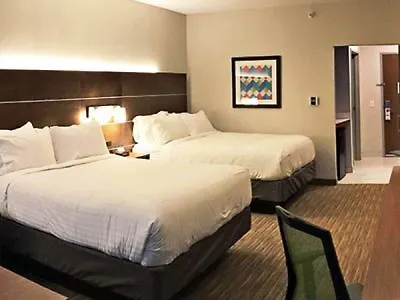 Express & - By Ihg Hotel 3*
