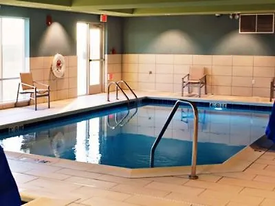 Express & - By Ihg 3* Rantoul
