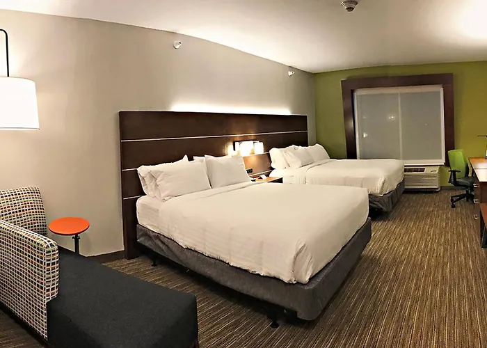 Express & - By Ihg 3* Rantoul